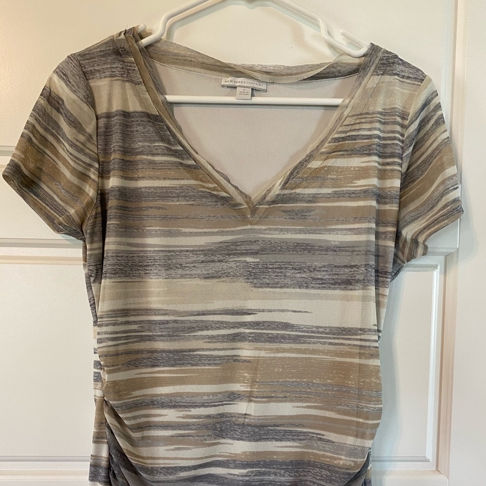 2️⃣ NY&CO Blouses - Bundle, 2 Tops!